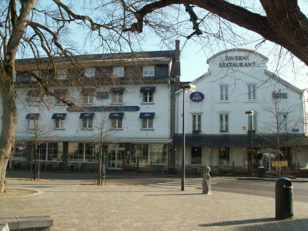 Hotel Grenier Des Grottes Han-sur-Lesse Exteriör bild